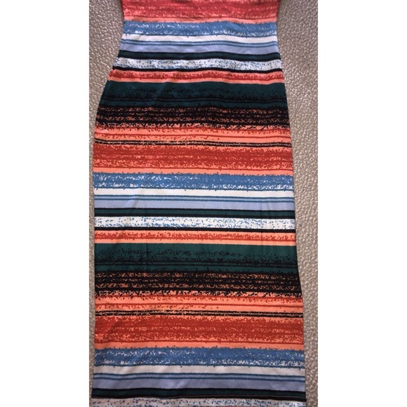 💕😍MAKE AN OFFER! TYE DYE SEXY BODYCON DRESS😍💕 - Picture 4 of 4